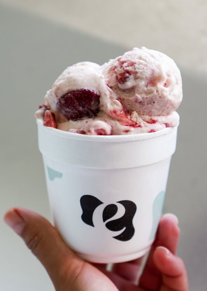 ESTHER HELADOS