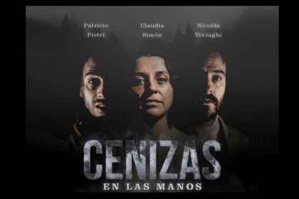 CENIZAS EN LAS MANOS